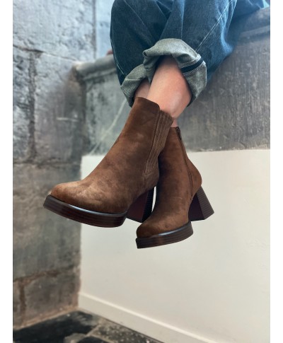 BOOTS EN DAIM / MARGOT