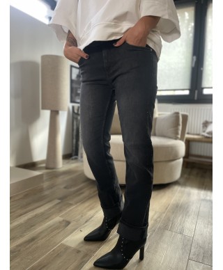 JEAN STRAIGHT STRASS GARCIA