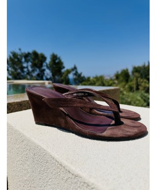 SANDALE COMMPENSE TONG MARRONS