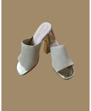 MULES À TALONS DORÉES