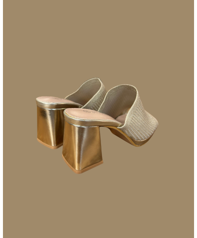 MULES À TALONS DORÉES